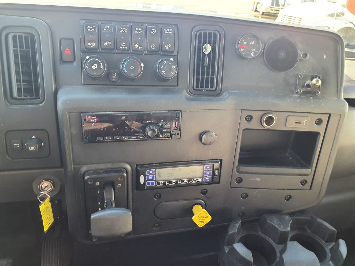 2019 Navistar International ND 700 228490