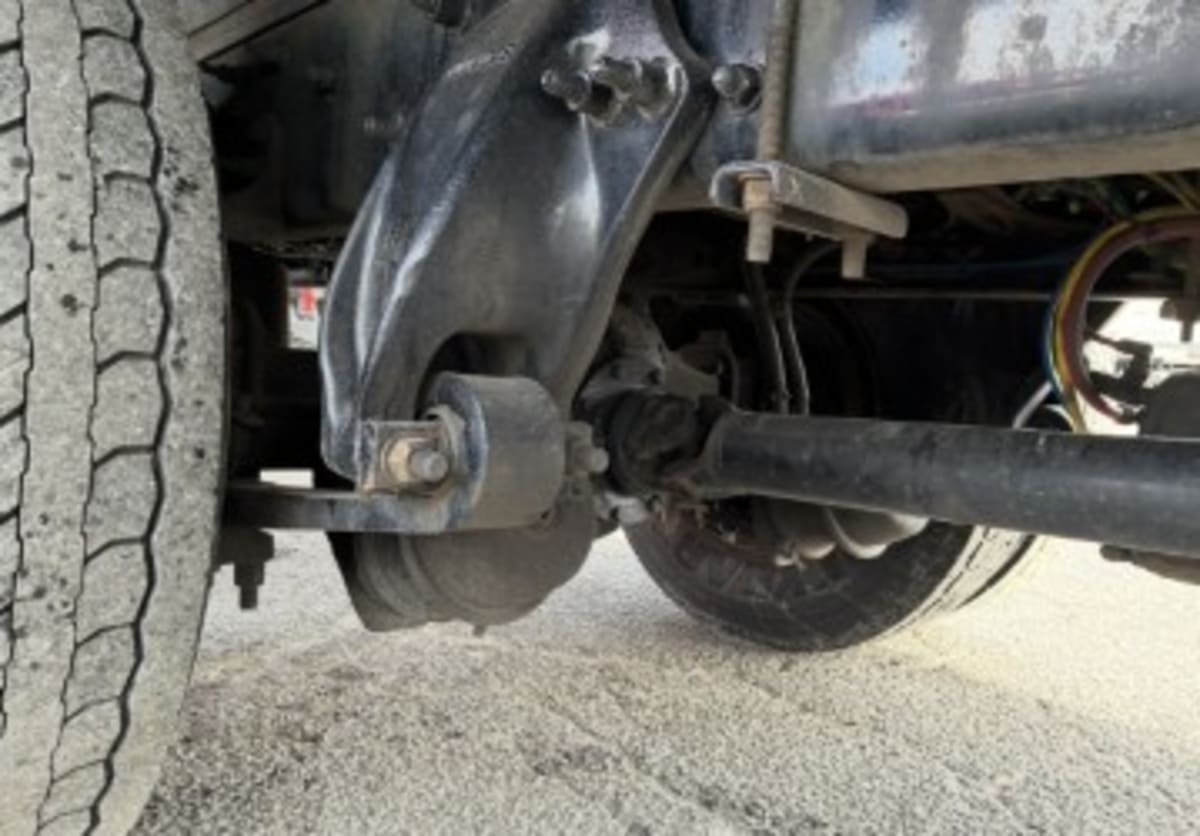 2020 Freightliner/Mercedes M2 106 228540