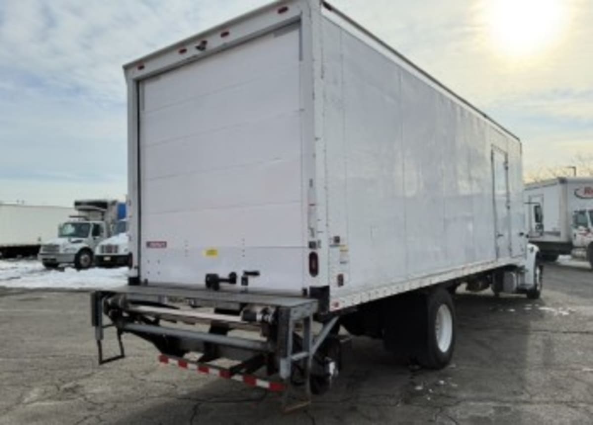 2020 Freightliner/Mercedes M2 106 228540