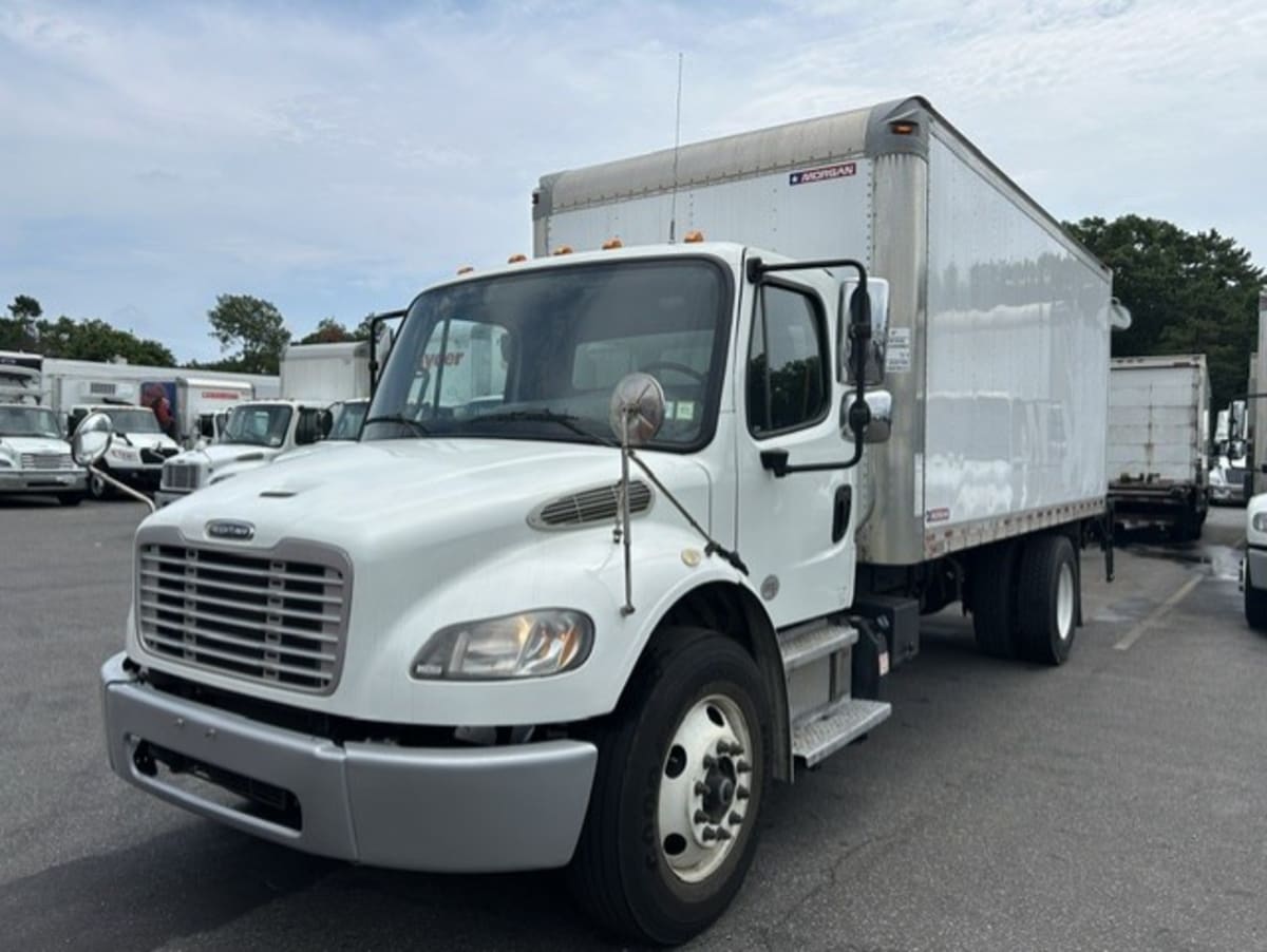2020 Freightliner/Mercedes M2 106 228699 2020 Freightliner/Mercedes M2 106 228699