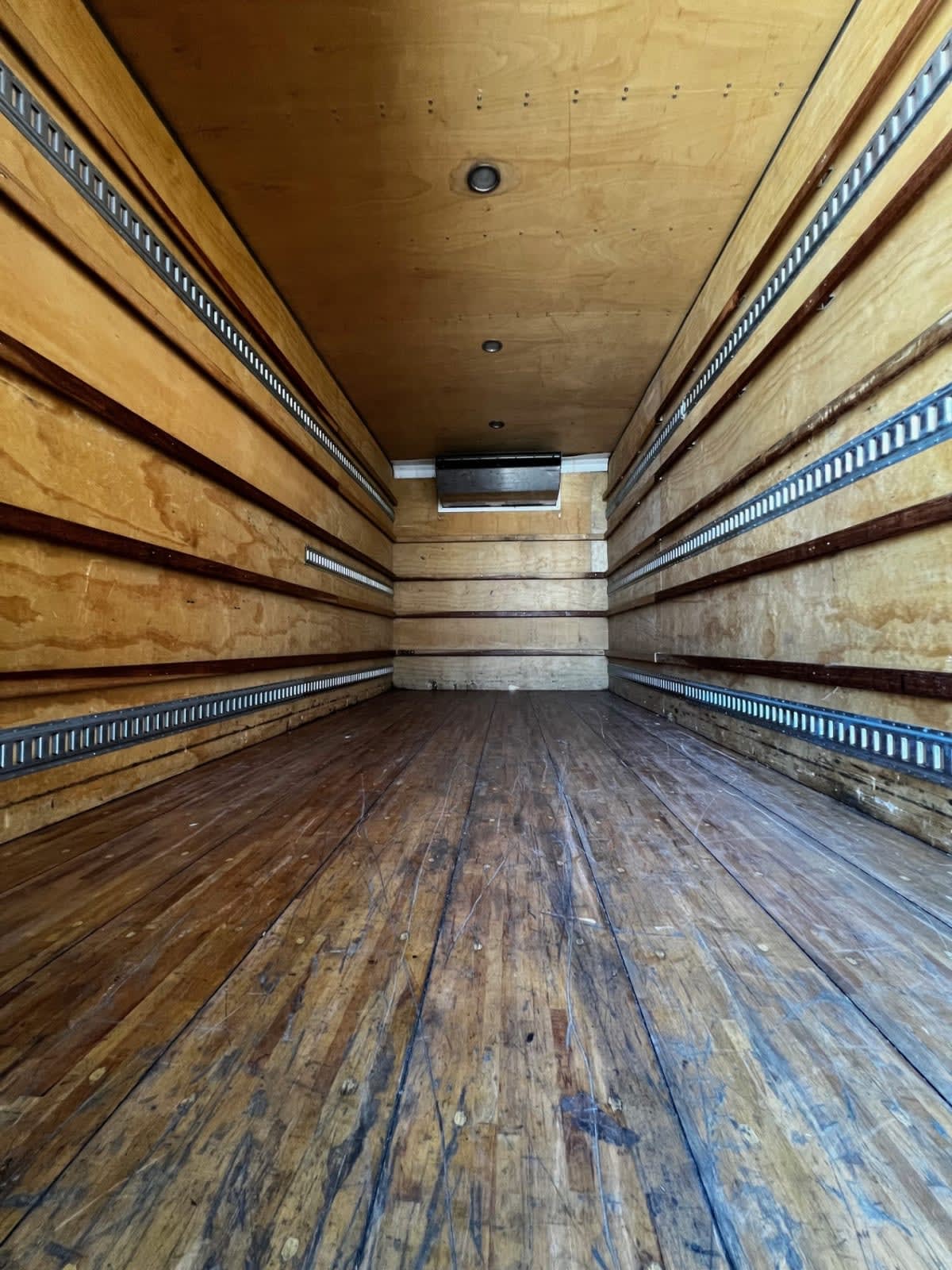 2019 Isuzu NQR 228898