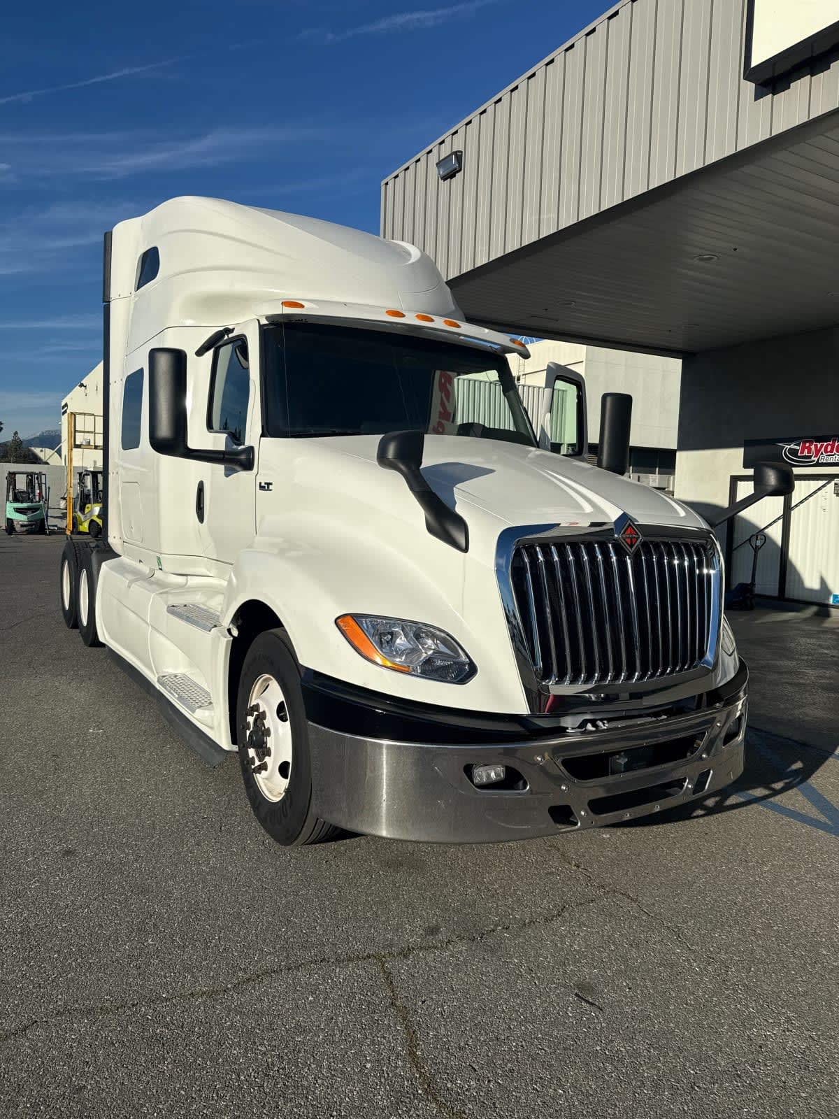 2020 International - image 3