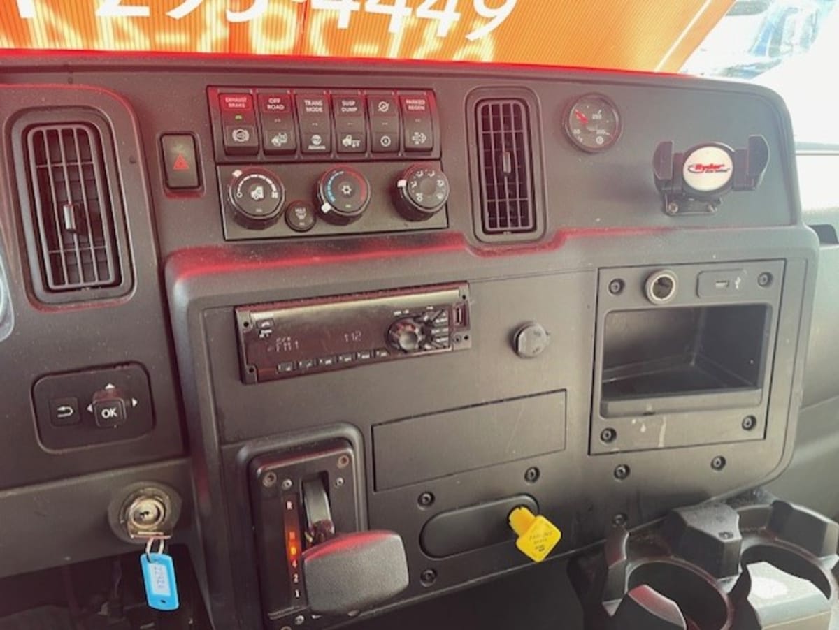 2020 Navistar International MV607 (4X2) 229211