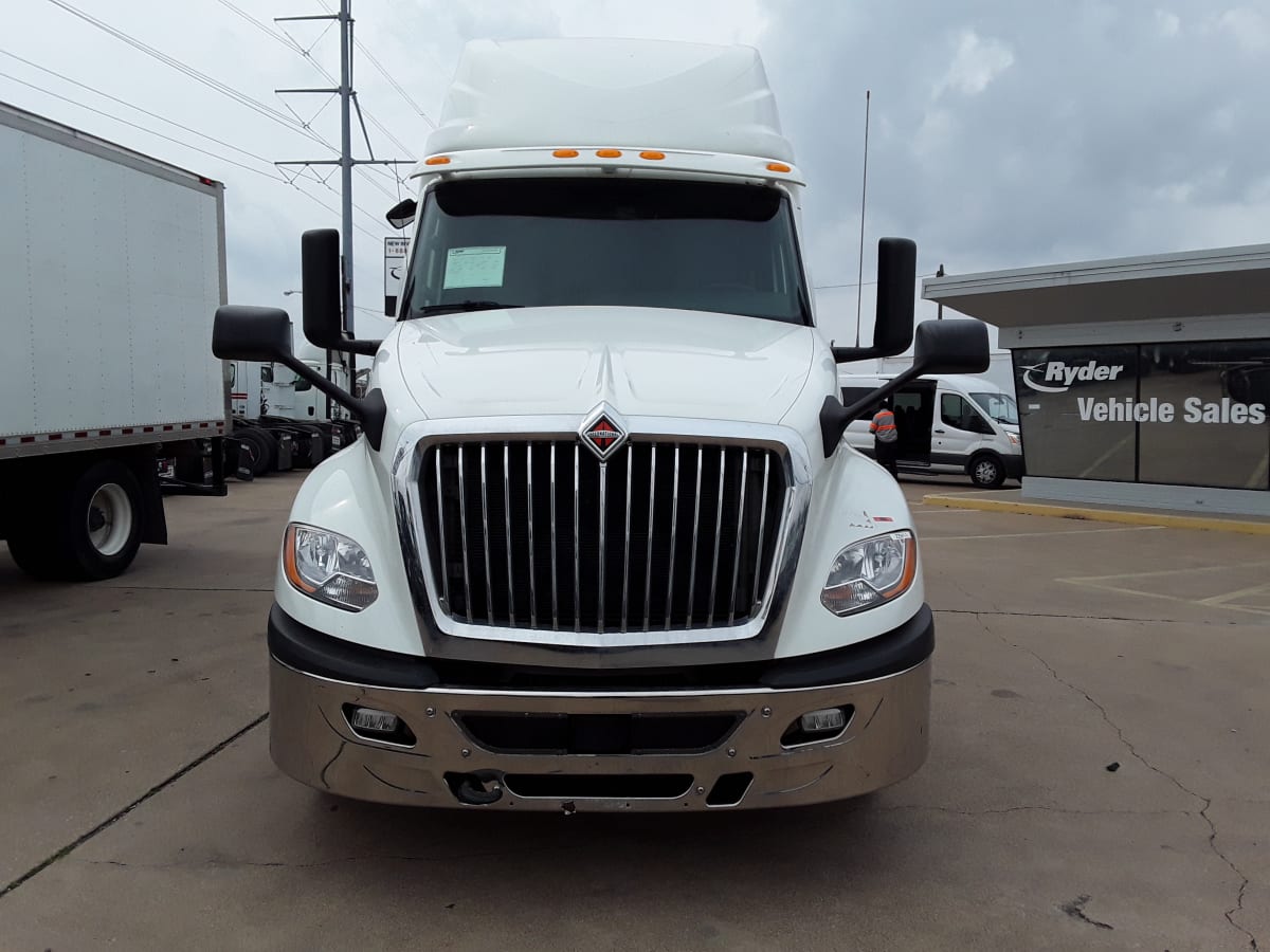 2020 Navistar International LT625 SLPR CAB 229411