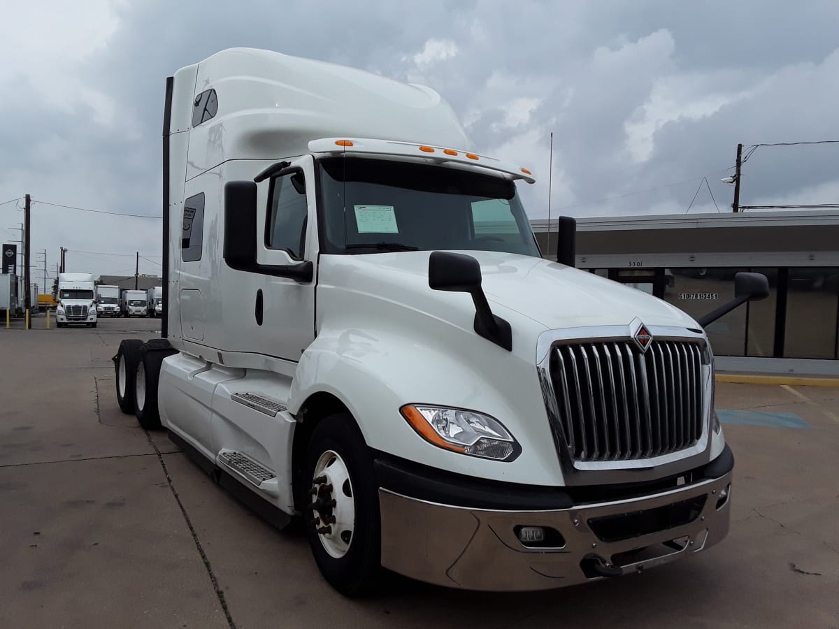 2020 Navistar International LT625 SLPR CAB 229411