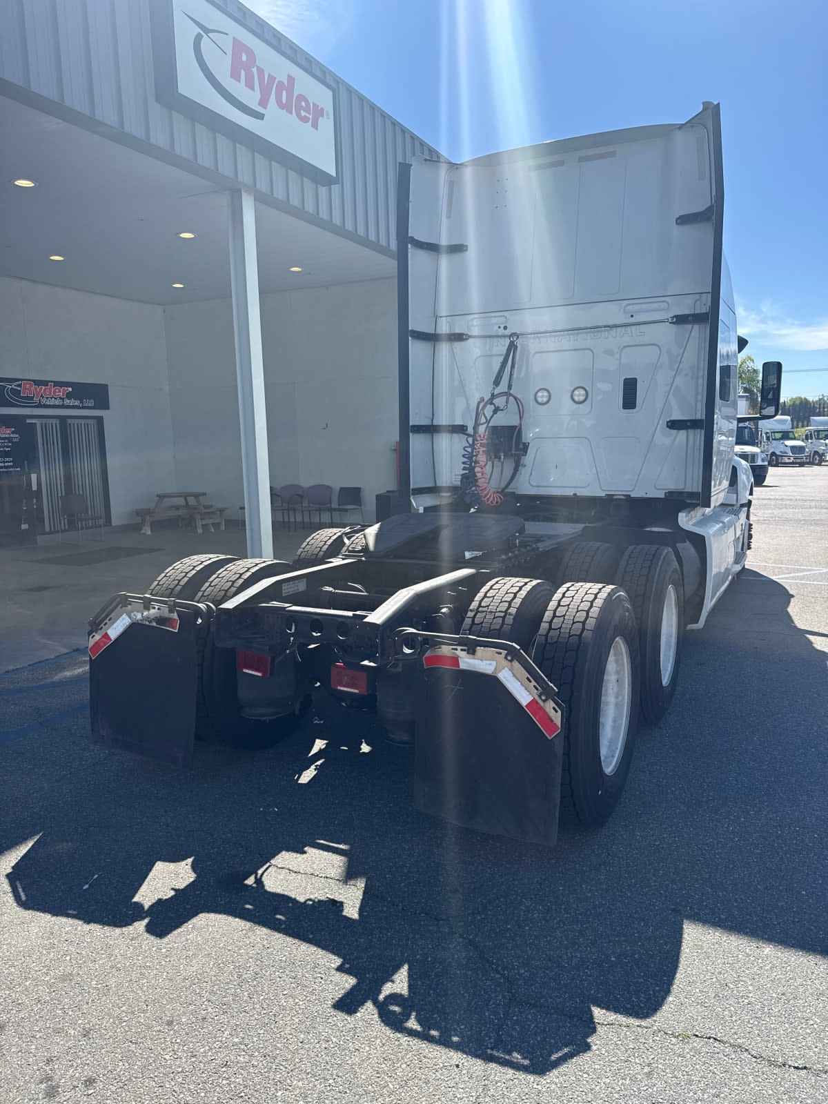 2020 International - image 6