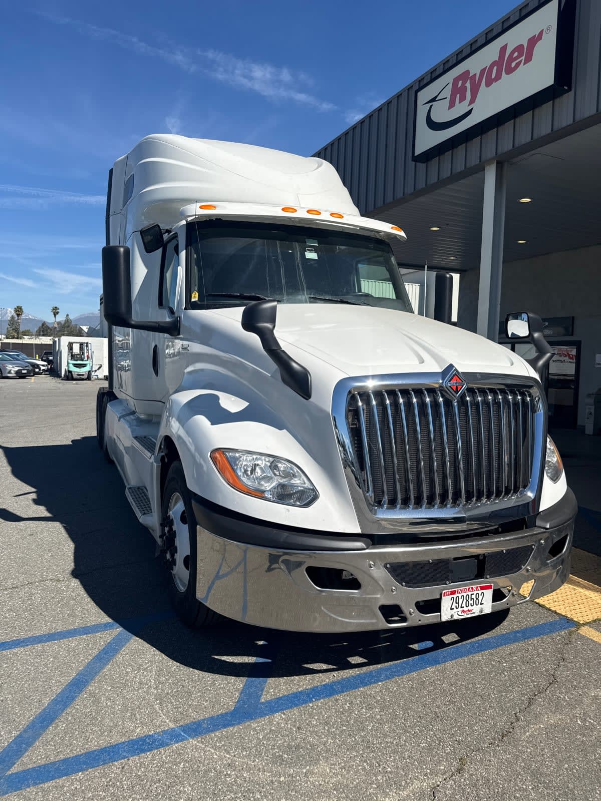 2020 International - image 3