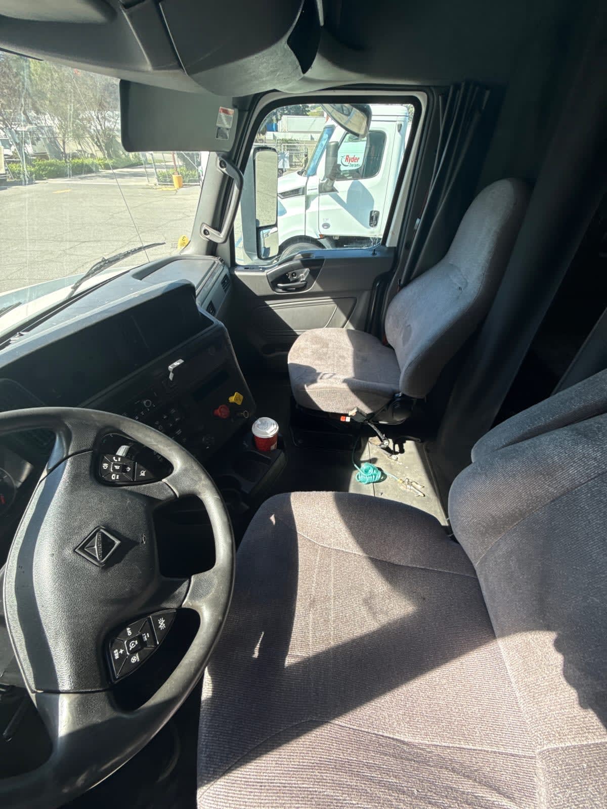 2020 International - image 7