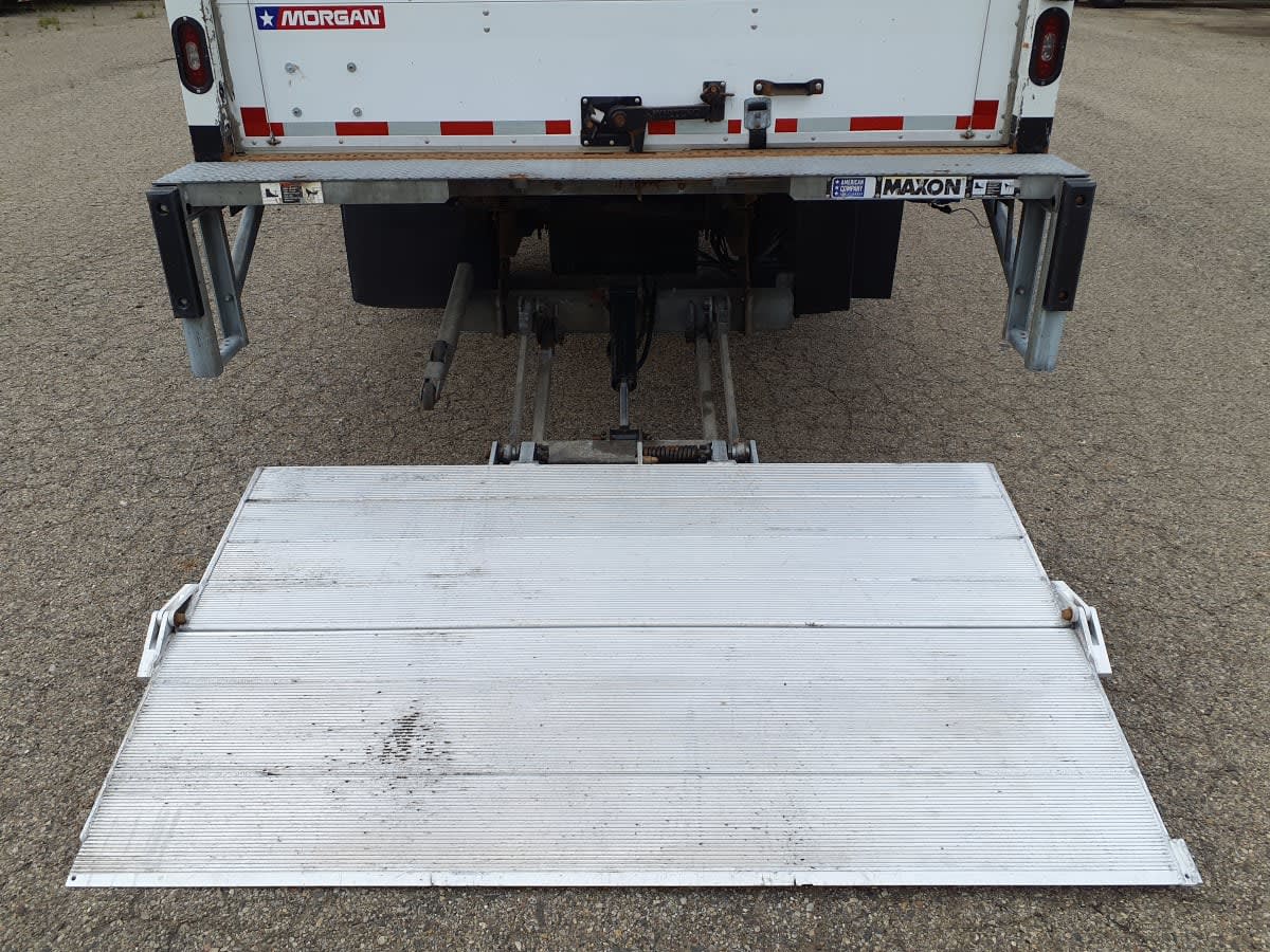 2019 Isuzu NPR HD 229578