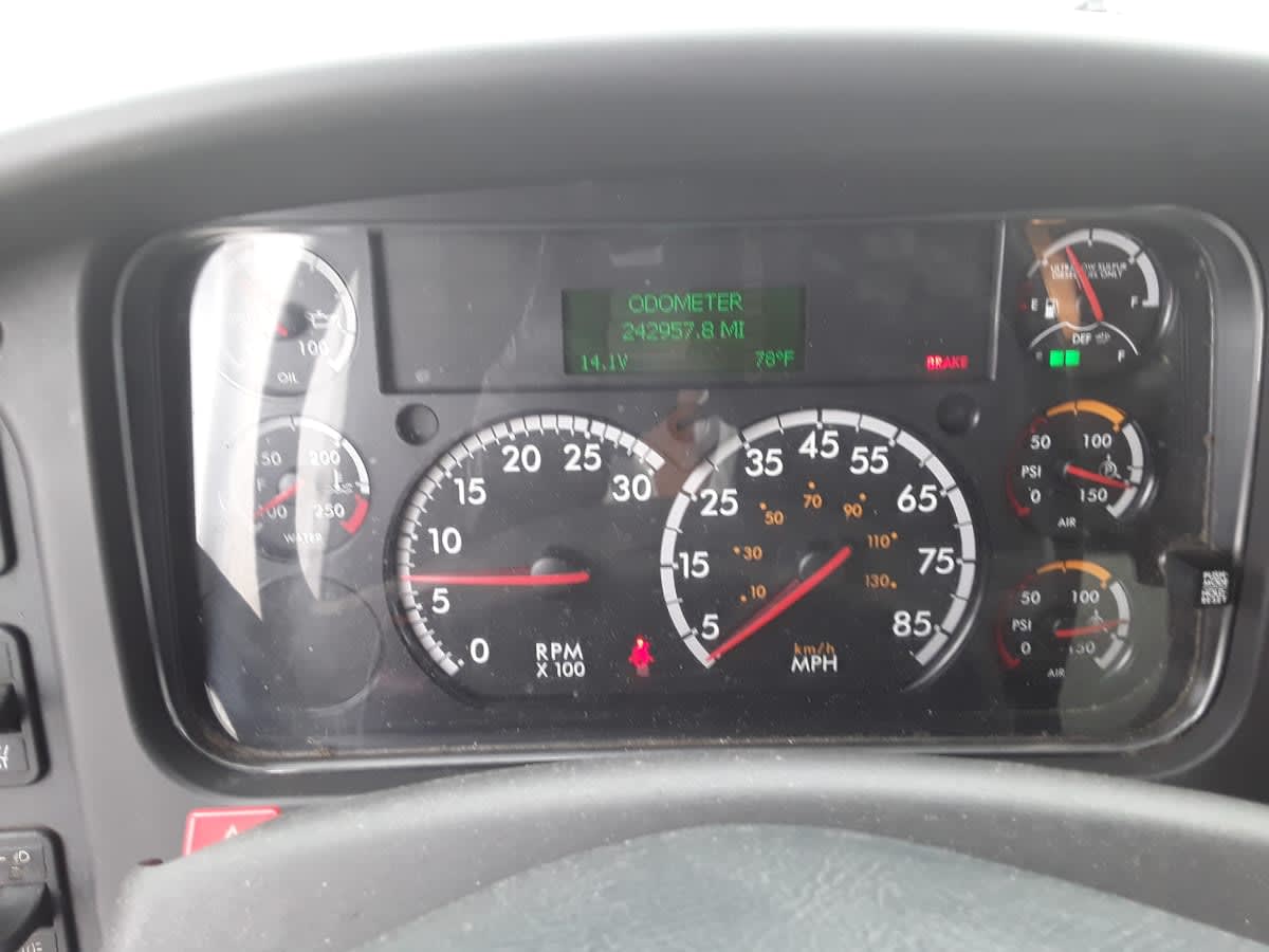 2020 Freightliner/Mercedes M2 106 229641
