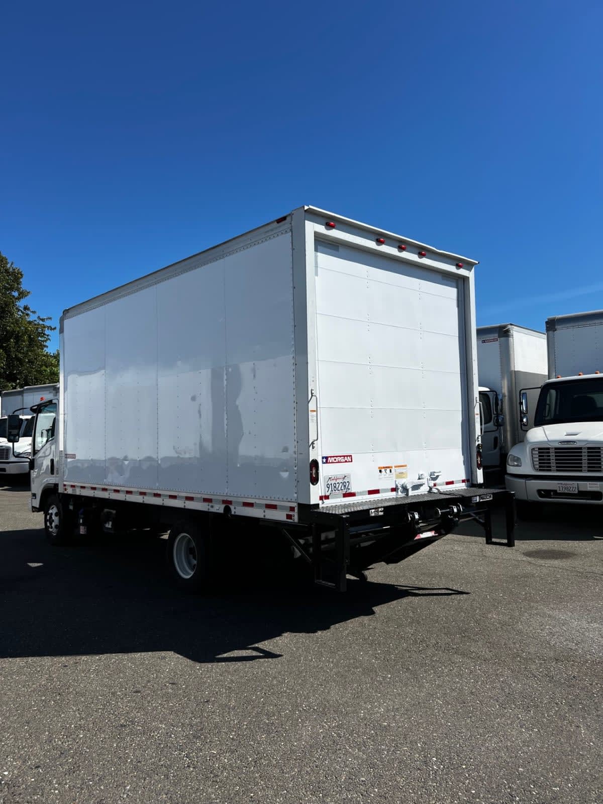 2019 Isuzu NPR HD 229695