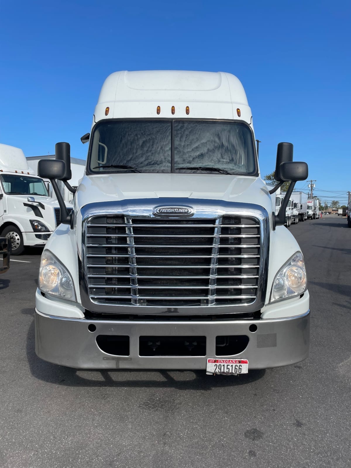 2020 Freightliner/Mercedes CASCADIA 125 229705