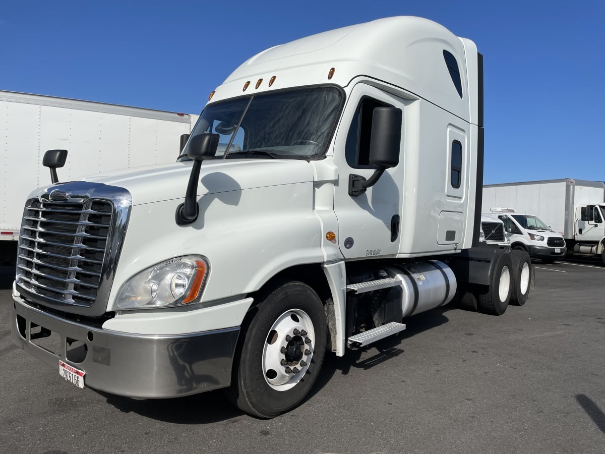 2020 Freightliner/Mercedes CASCADIA 125 229705