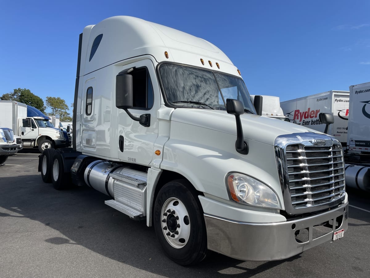 2020 Freightliner/Mercedes CASCADIA 125 229705