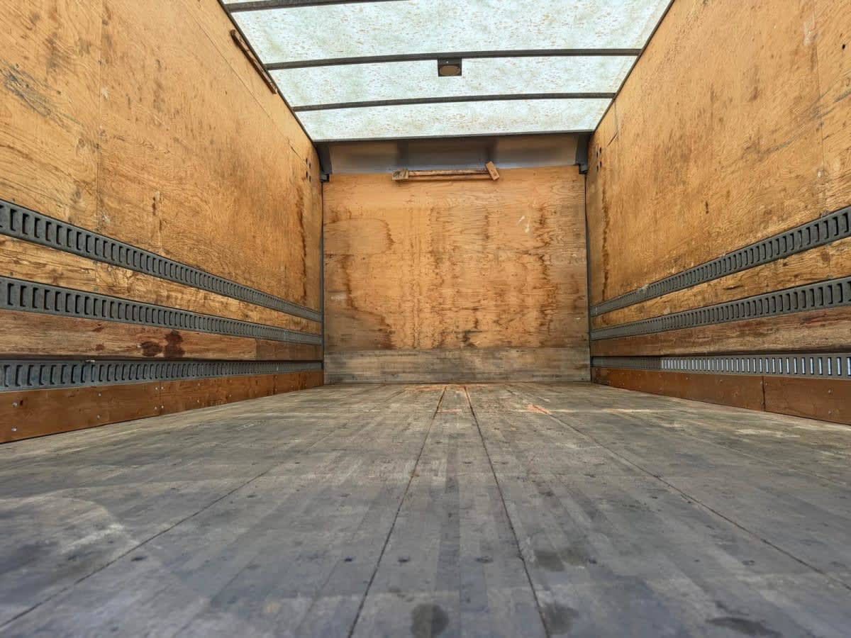 2020 Freightliner/Mercedes M2 106 229974