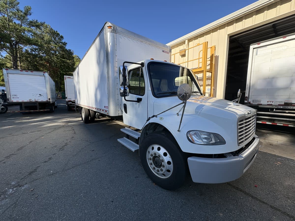 2020 Freightliner M2 106 in Ashland, VA — photo 3