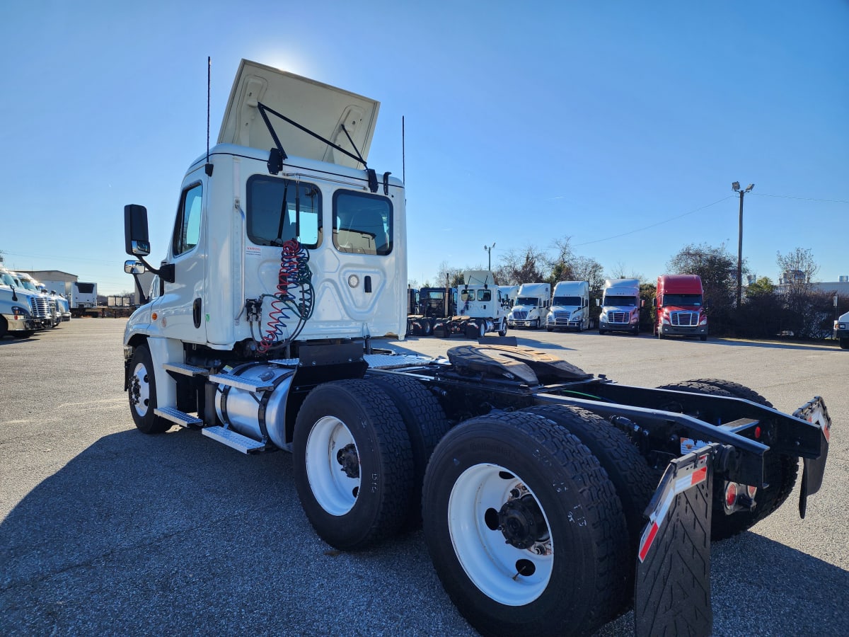 2020 Freightliner/Mercedes CASCADIA 125 230312