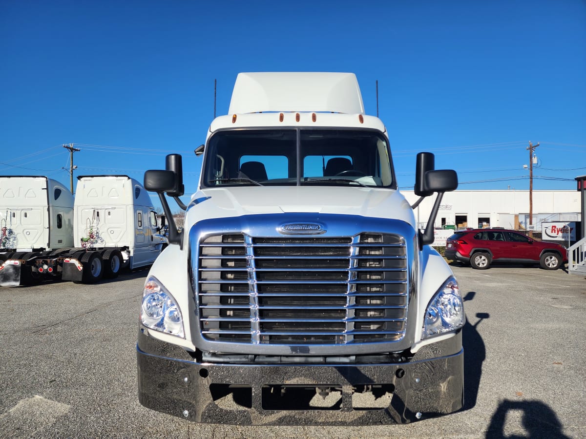 2020 Freightliner/Mercedes CASCADIA 125 230312