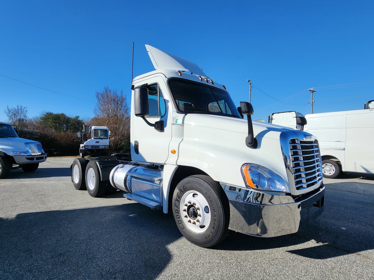 2020 Freightliner/Mercedes CASCADIA 125 230313