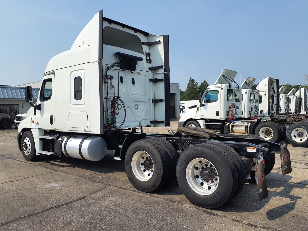 2020 Freightliner CASCADIA 125 230348