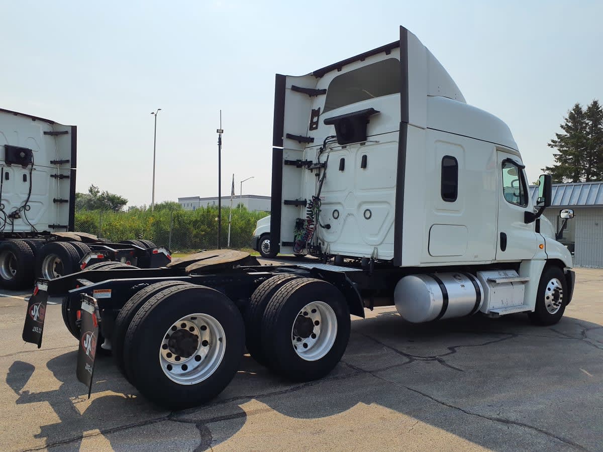 2020 Freightliner CASCADIA 125 230348