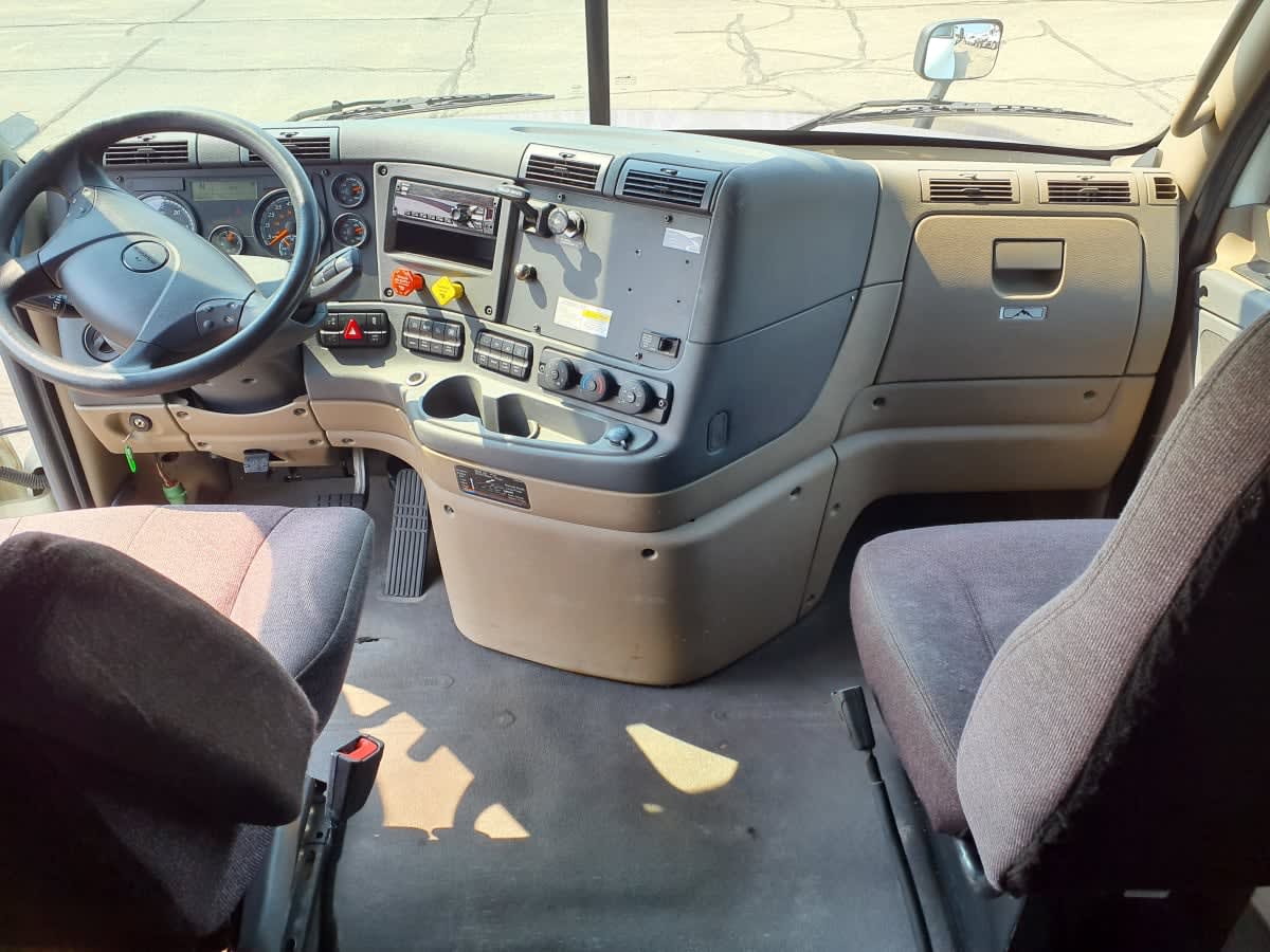 2020 Freightliner CASCADIA 125 230348