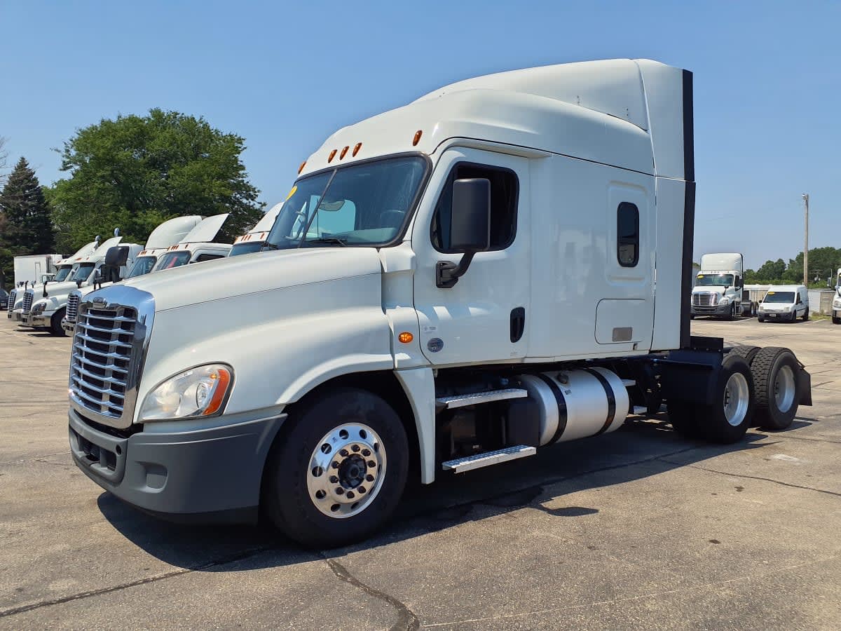 2020 Freightliner CASCADIA 125 230350