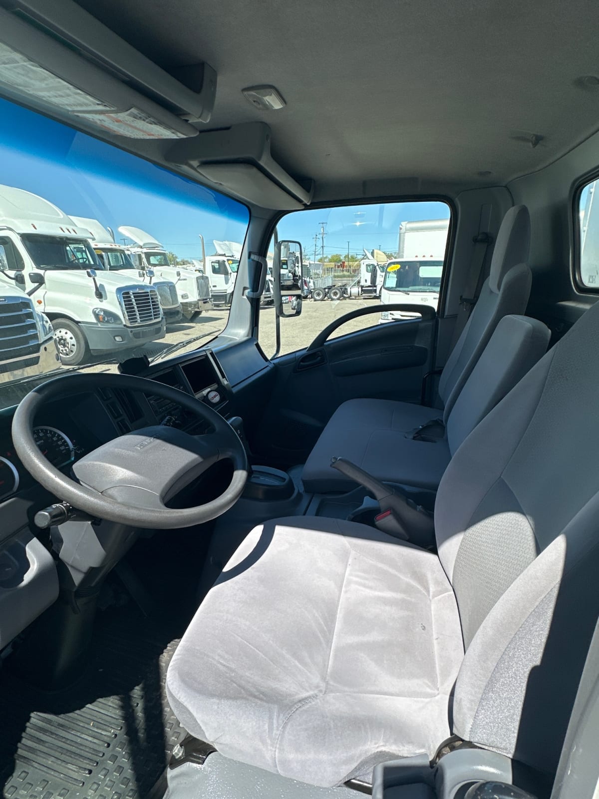 2019 Isuzu NPR HD 230375