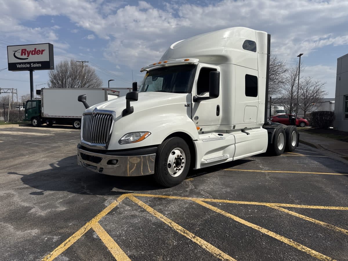 2020 Navistar International LT625 SLPR CAB 230448