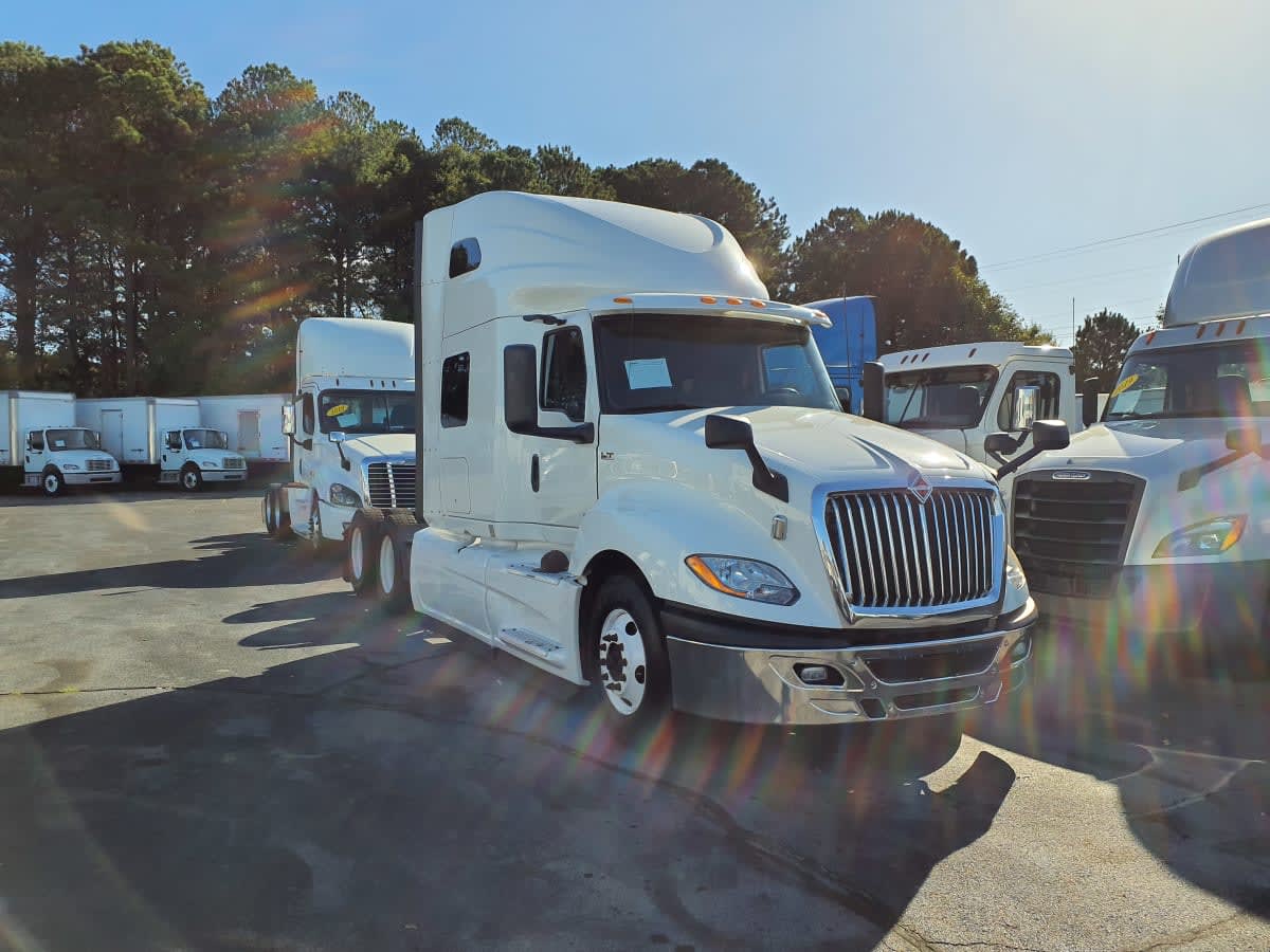 2020 Navistar International LT625 SLPR CAB 230559