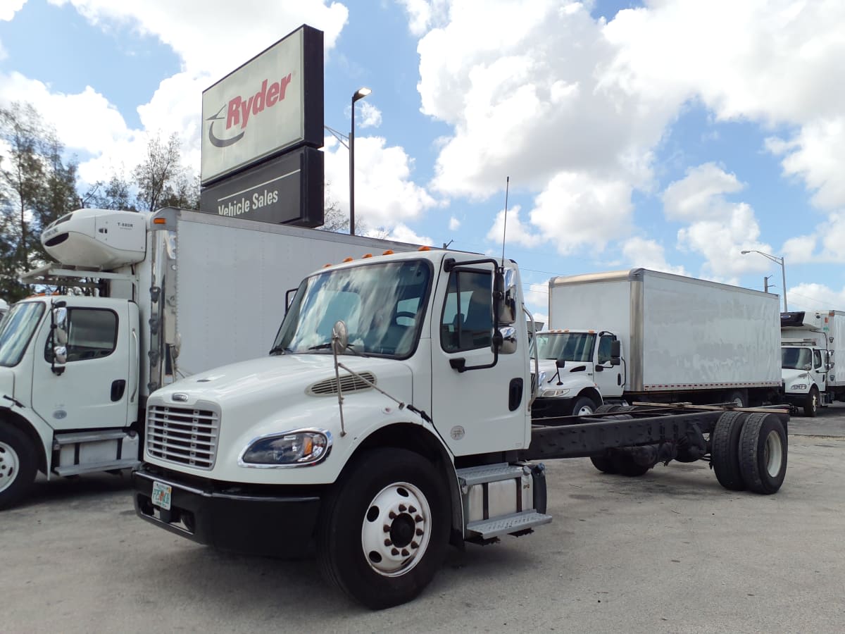 2020 Freightliner M2 106 231003