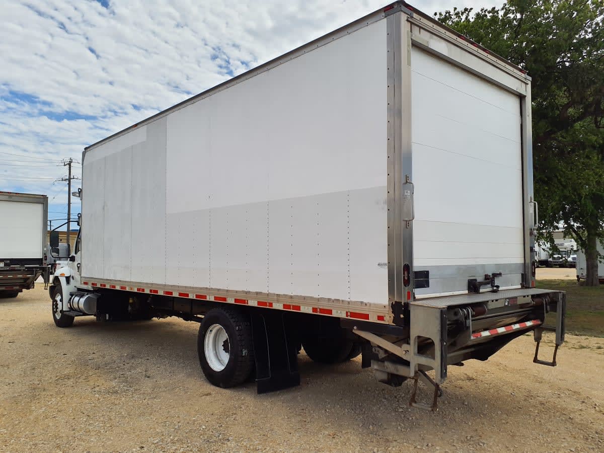 2019 International - image 6