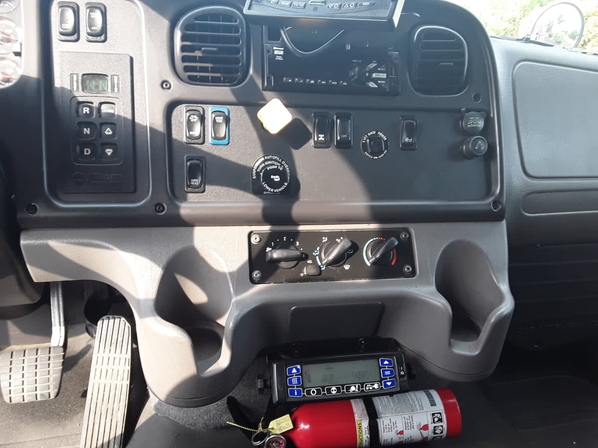 2020 Freightliner M2 106 231399