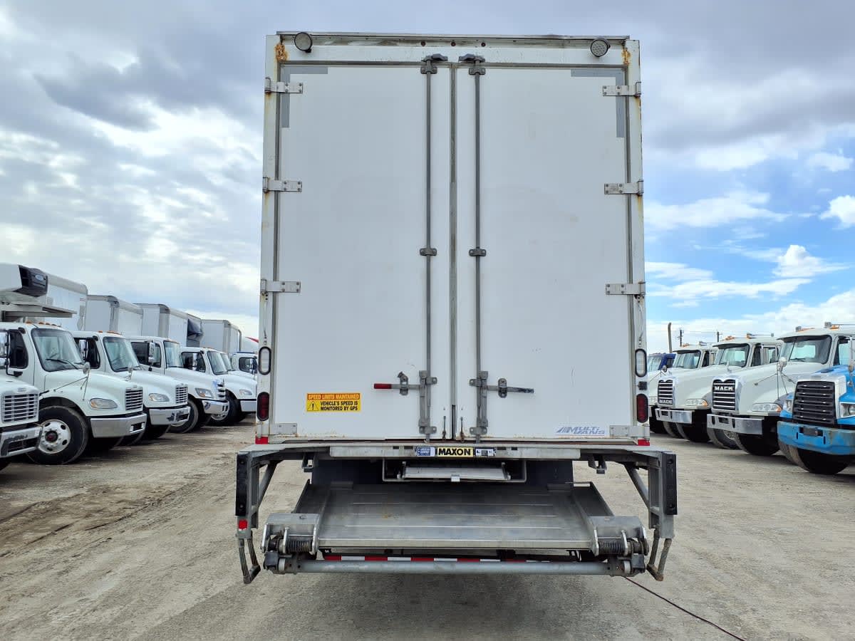 2020 Freightliner/Mercedes M2 106 231586