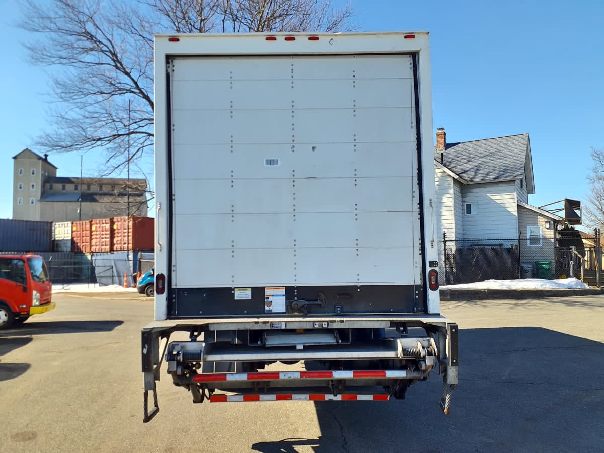 2021 Freightliner/Mercedes M2 106 231927