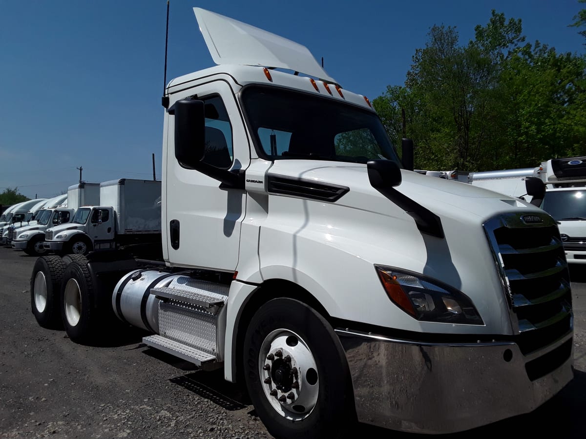 2020 Freightliner/Mercedes NEW CASCADIA PX12664 232127