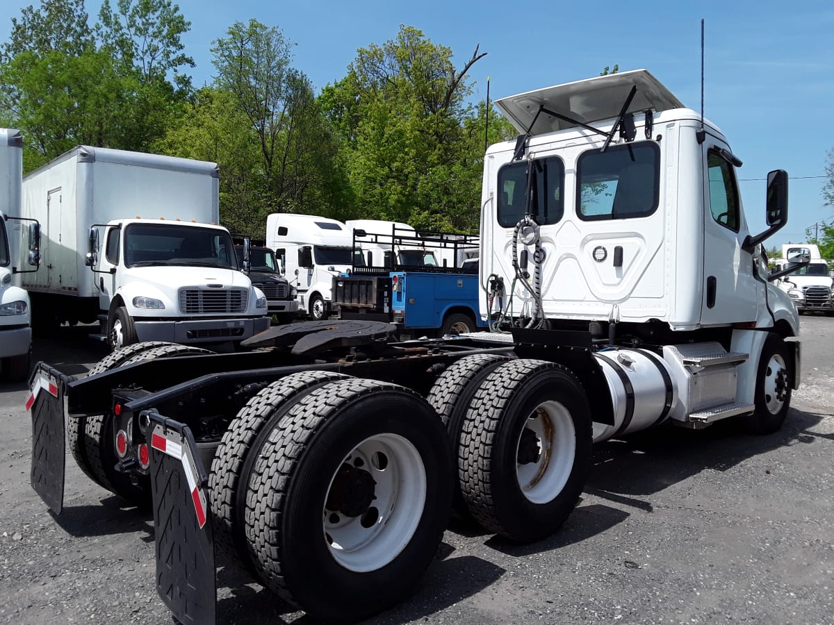 2020 Freightliner/Mercedes NEW CASCADIA PX12664 232130