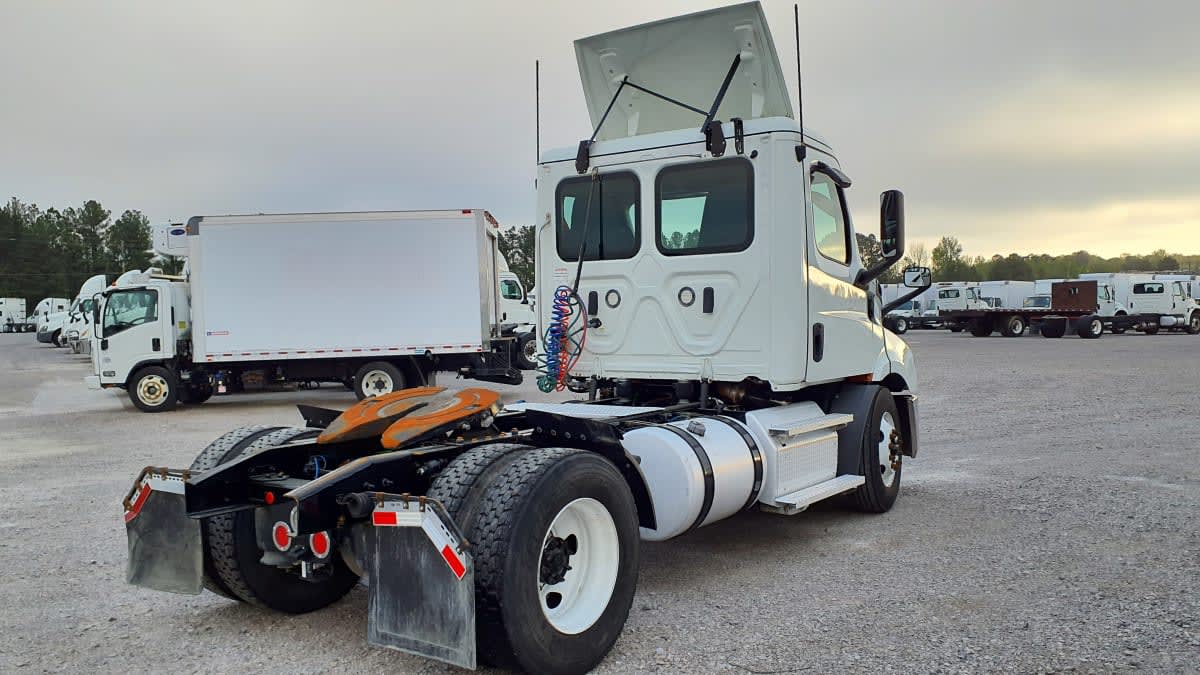 2020 Freightliner/Mercedes NEW CASCADIA 116 232356