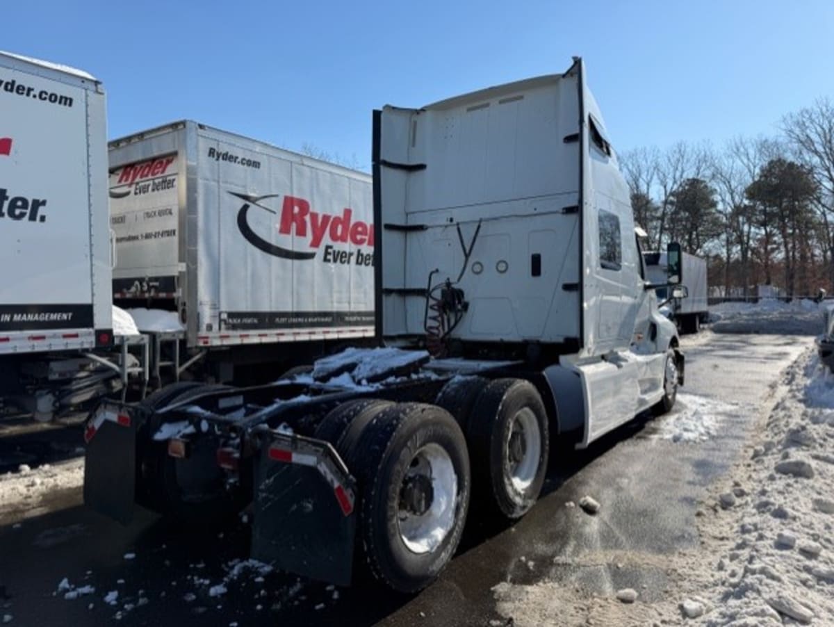 2020 International - image 4