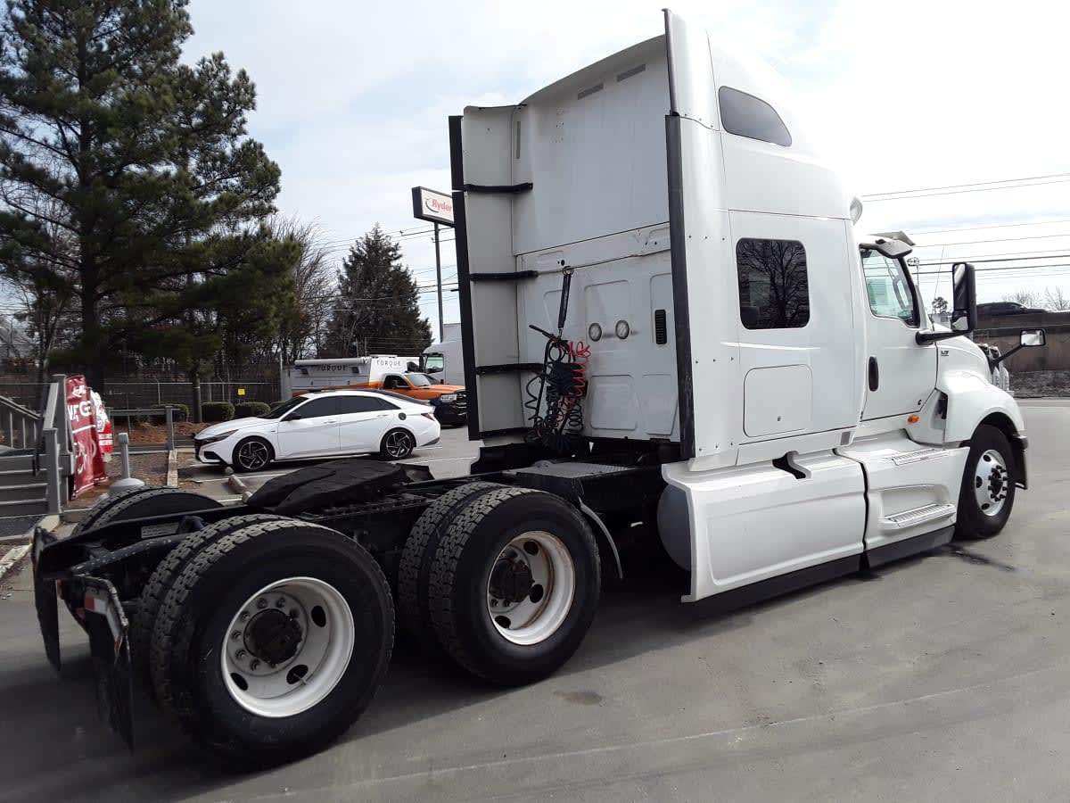 2020 International - image 4