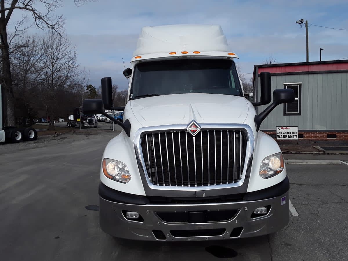 2020 International - image 2