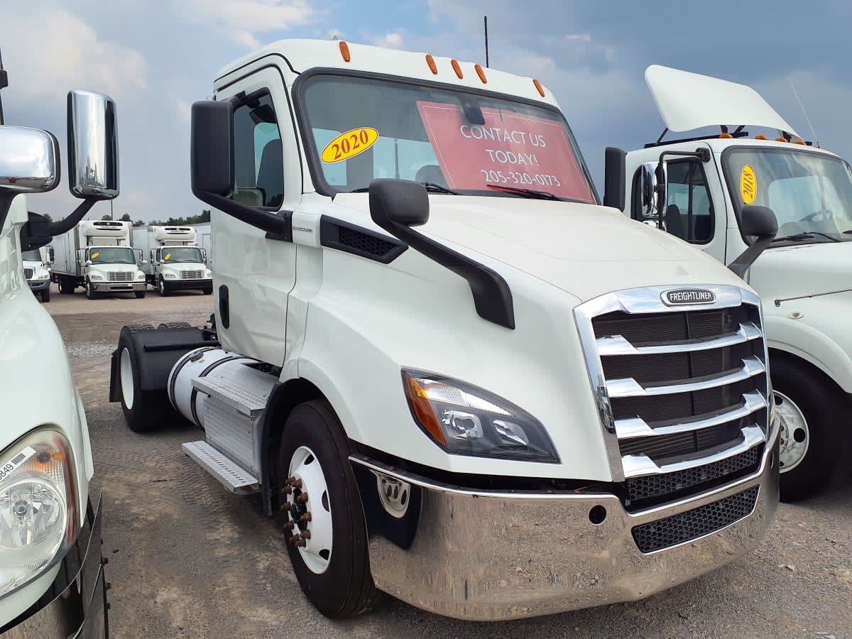 2020 Freightliner NEW CASCADIA 116 232475