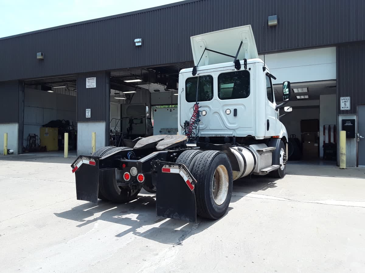 2020 Freightliner/Mercedes NEW CASCADIA 116 232476