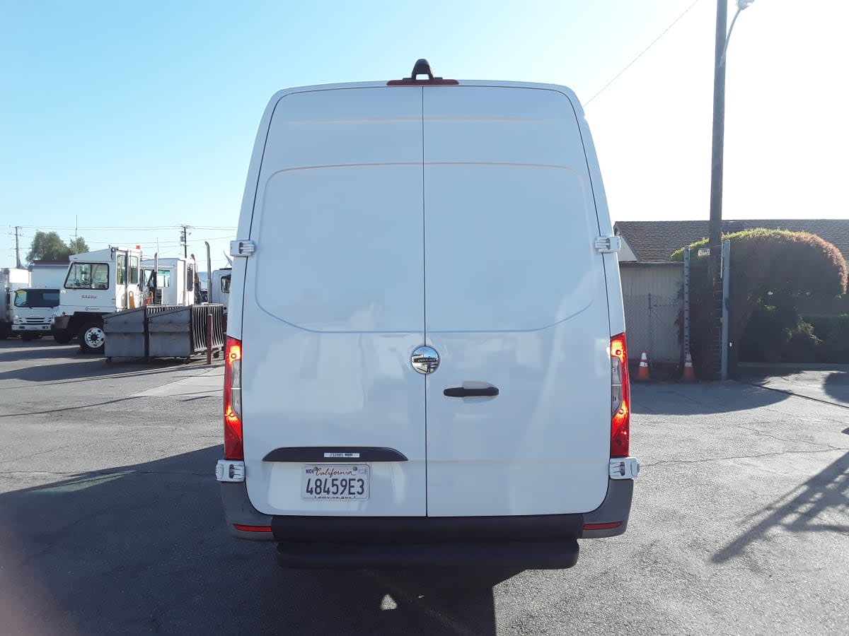 2020 Mercedes-Benz 2500 232885