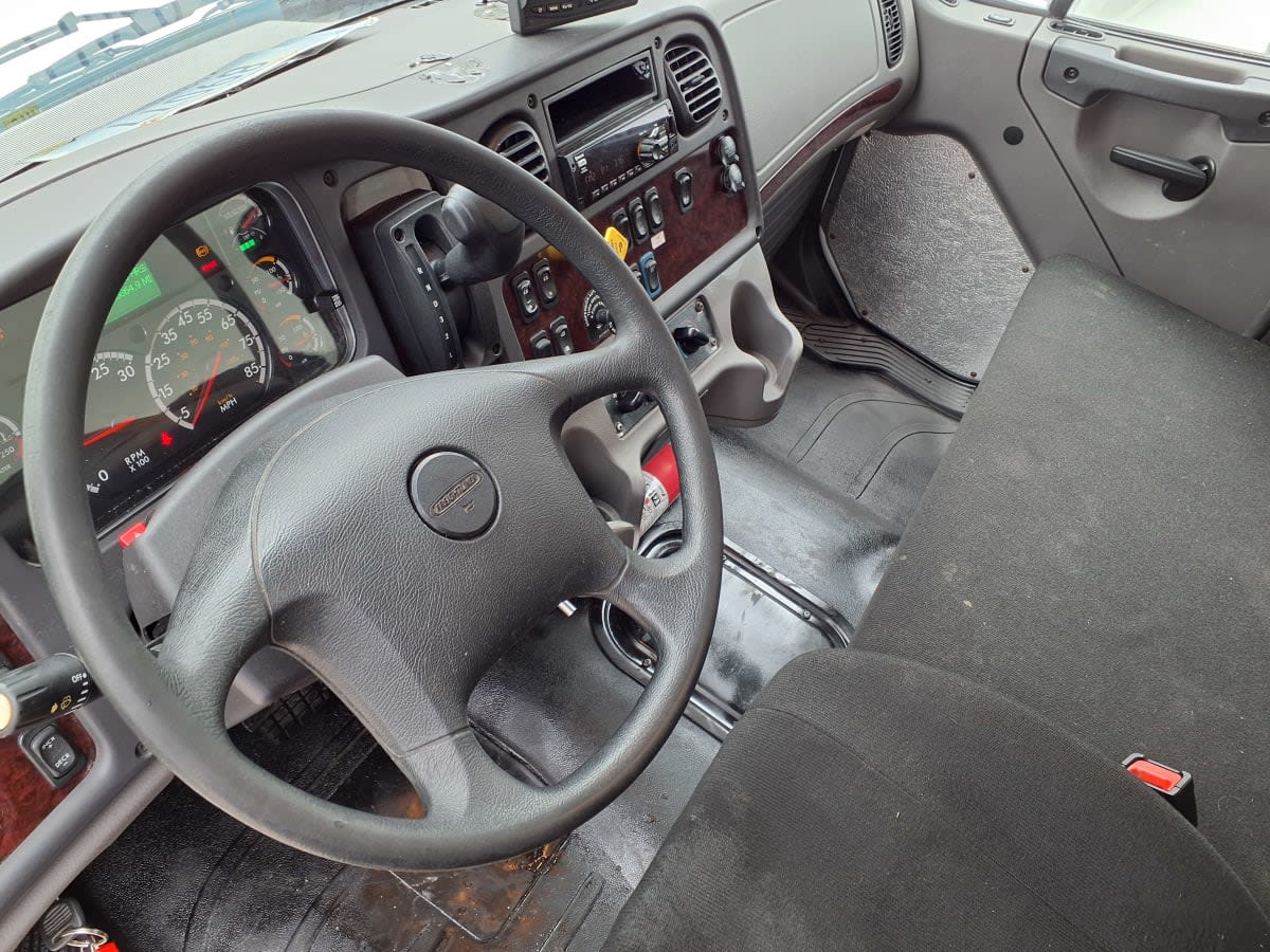 2020 Freightliner/Mercedes M2 106 232962