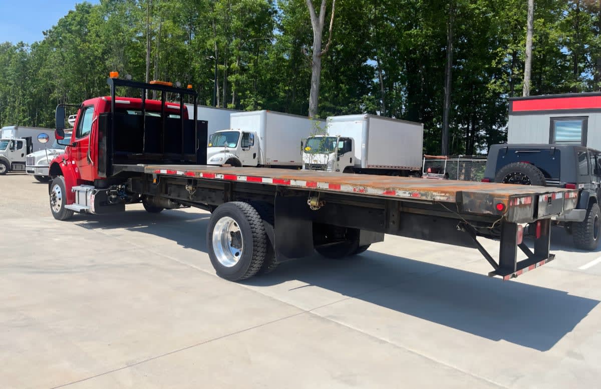 2020 Freightliner/Mercedes M2 106 233033