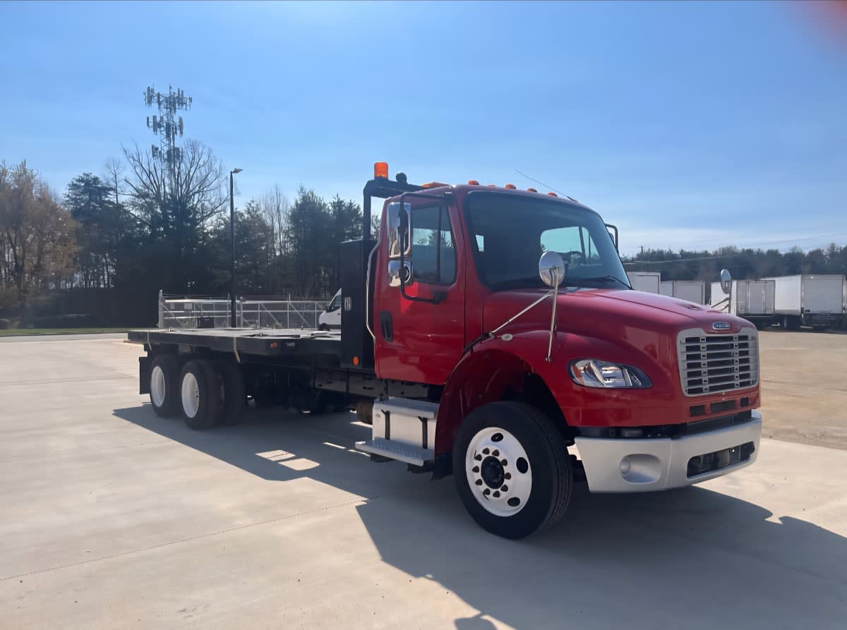 2020 Freightliner/Mercedes M2 106 233035