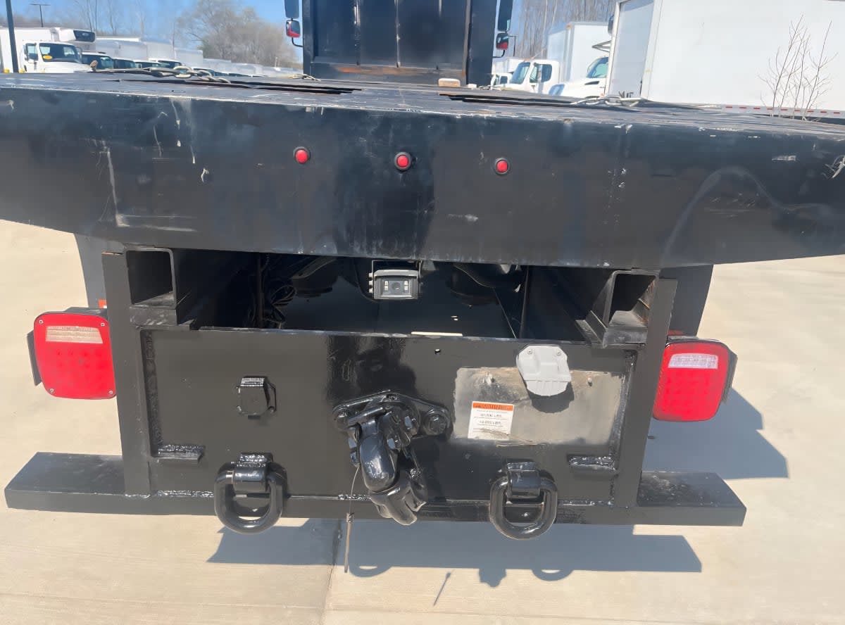 2020 Freightliner/Mercedes M2 106 233035