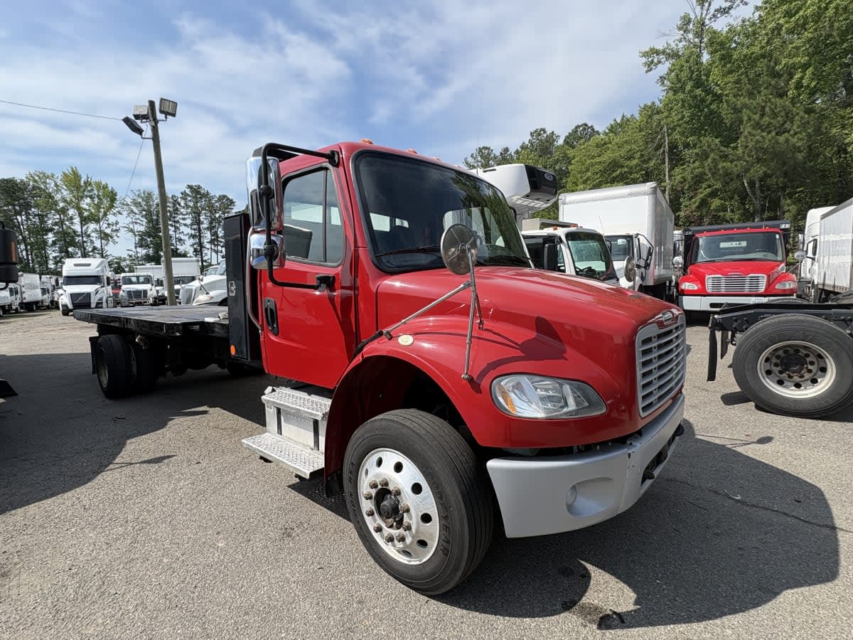 2020 Freightliner M2 106 in Ashland, VA — photo 3