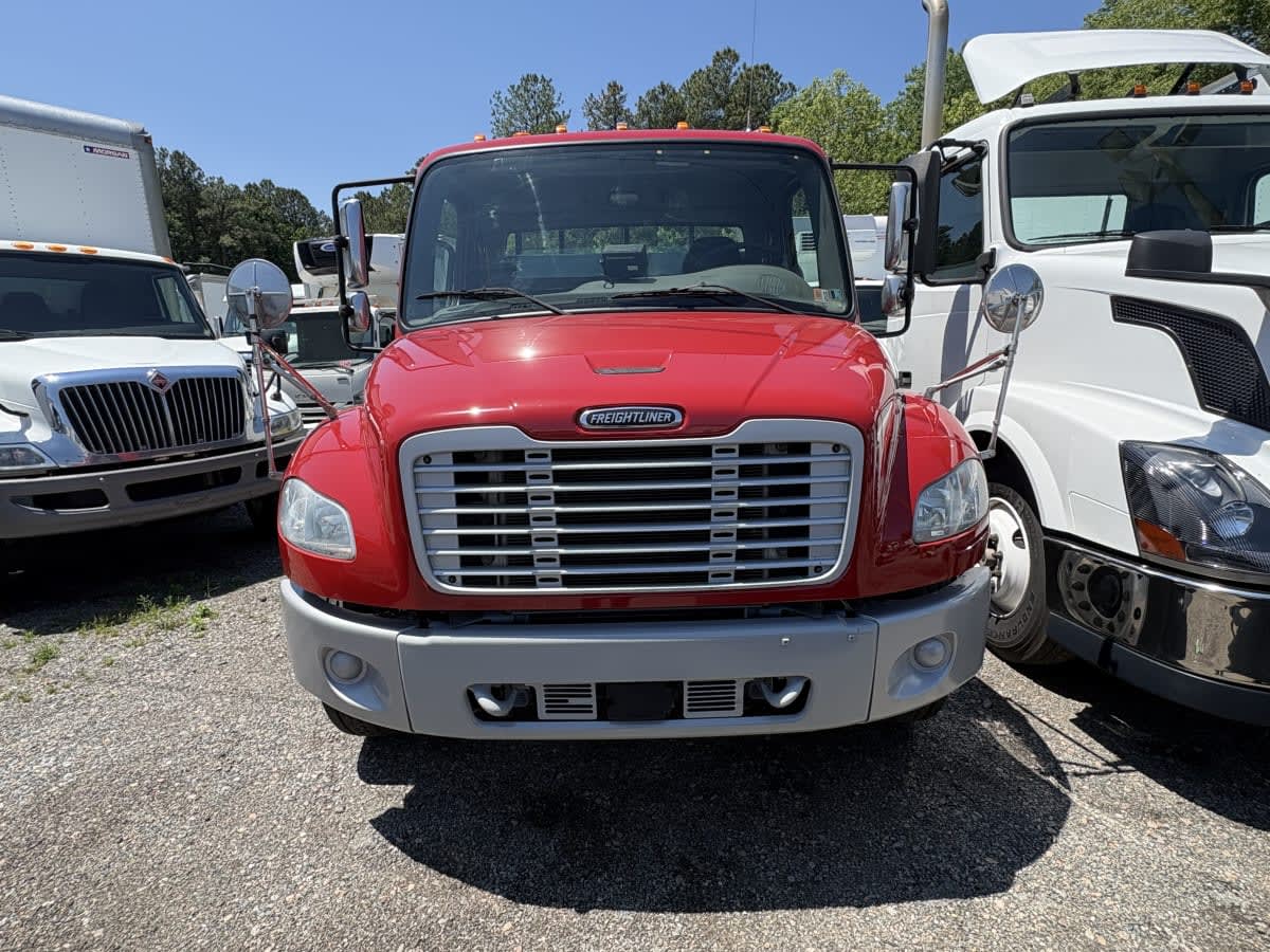 2020 Freightliner/Mercedes M2 106 233067